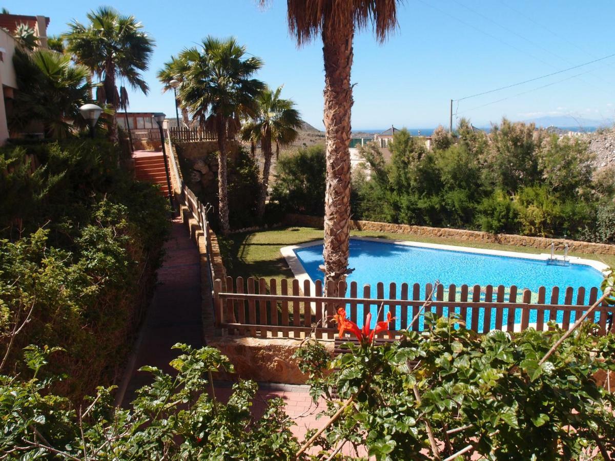 Apartamento Tranquilo Cerca De Buena Piscina Y Con Buen Aire Acondicionado Aguilas Luaran gambar