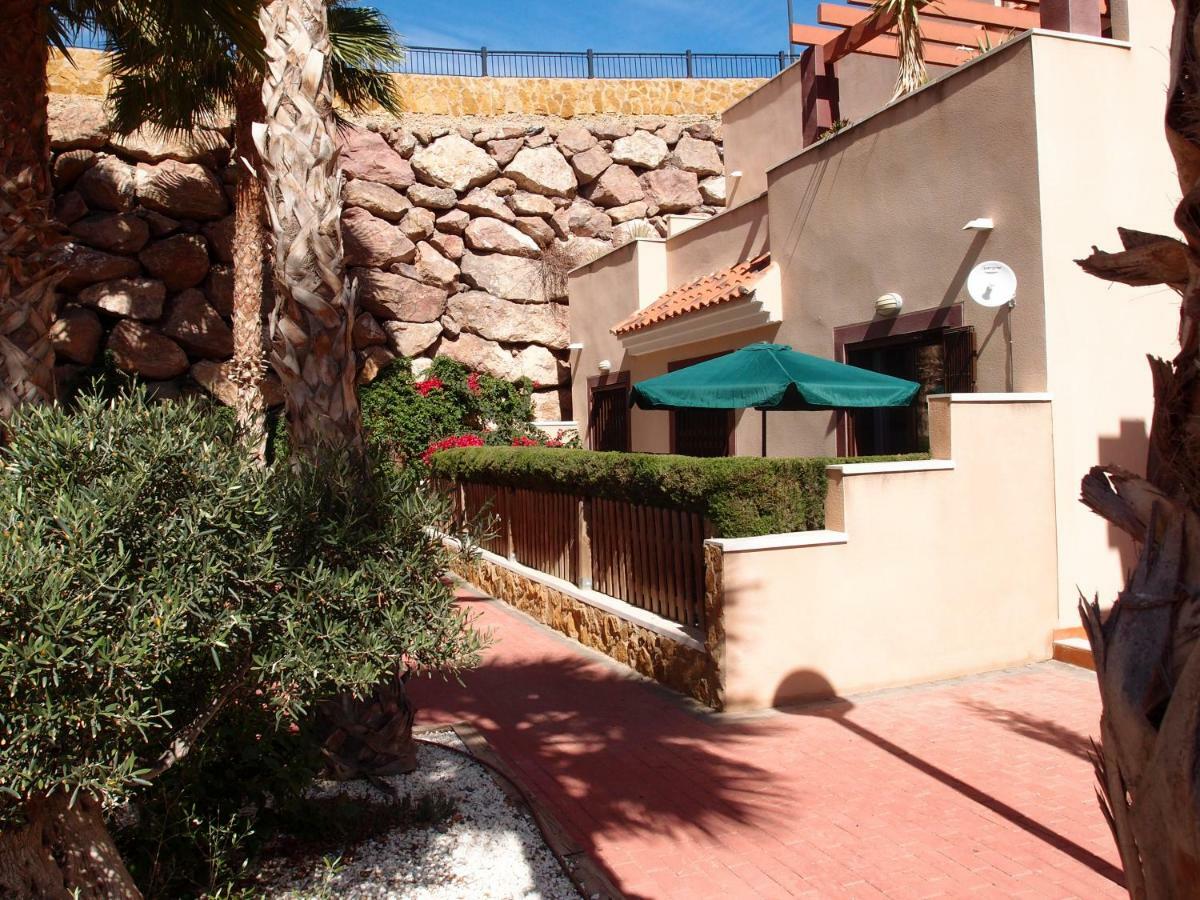 Apartamento Tranquilo Cerca De Buena Piscina Y Con Buen Aire Acondicionado Aguilas Luaran gambar